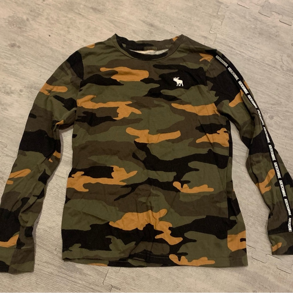 Abercrombie and Fitch long sleeve camo shirt